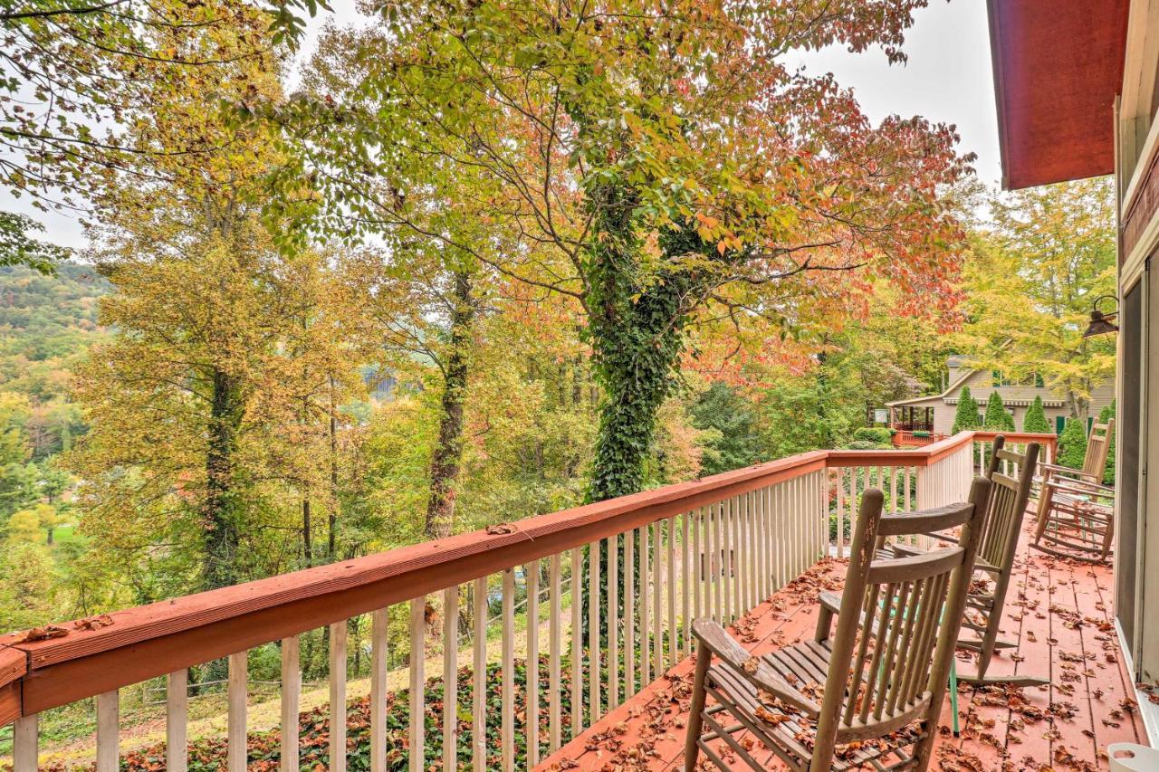 Rustic Red Cabin With Deck In Maggie Valley Club! 외부 사진